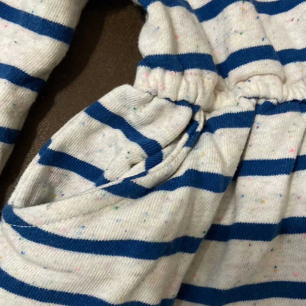 Old Navy dress with pockets 18-24m